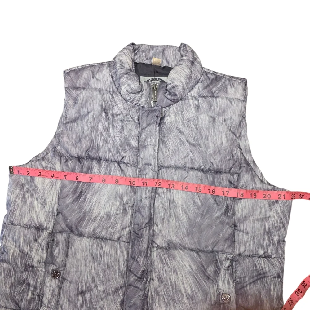 Michael Kors Fur Print Gray Puffer Vest Size XL - Picture 8 of 12